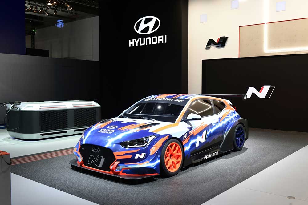 Hyundai Motorsport представляет свой первый гоночный электромобиль Veloster N ETCR