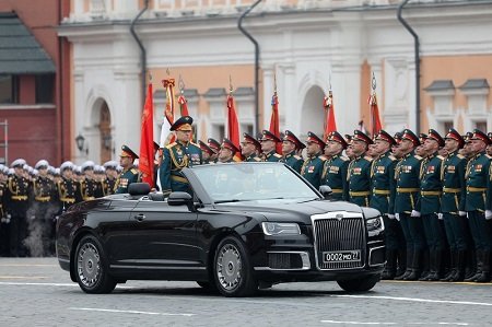 Кабриолет Aurus теперь может ездить по российским дорогам