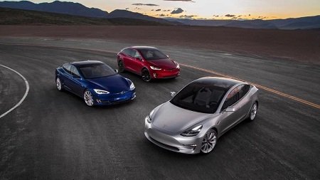 Стали известны подробности о новом автопилоте Tesla