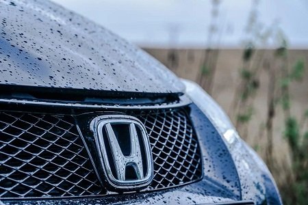 Новый седан Honda Accord представили японские автопроизводители