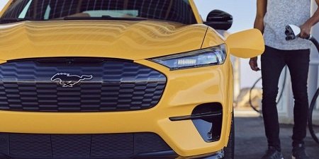 Ford прекратил продажи домашних зарядных станций