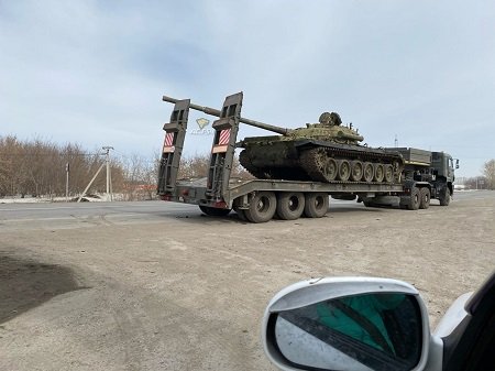 Музейный танк попал в ДТП с фурой (видео)