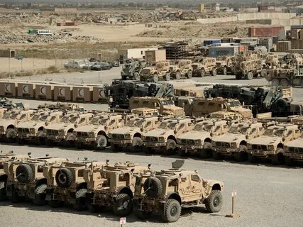 Американские военные бросили в Афганистане десятки тысяч бронированных авто