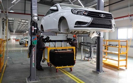 «АвтоВАЗ» открыл завод в Узбекистане