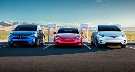 Автовладельцы Tesla жалуются на фантомное торможение