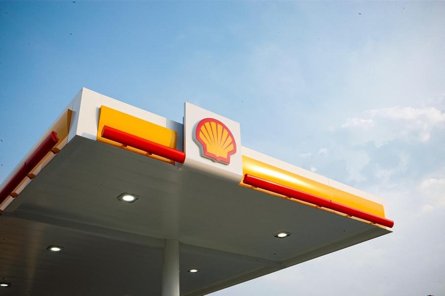 Shell закрывает сеть заправок в России