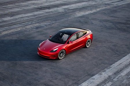 Немцы недовольны подорожавшими электромобилями Tesla