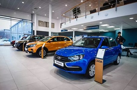 Продажи «АвтоВАЗ» в прошлом месяце сократились на четверть